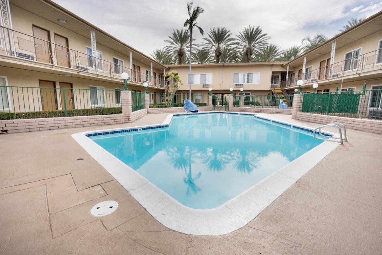 Americas Value & Hotel Anaheim