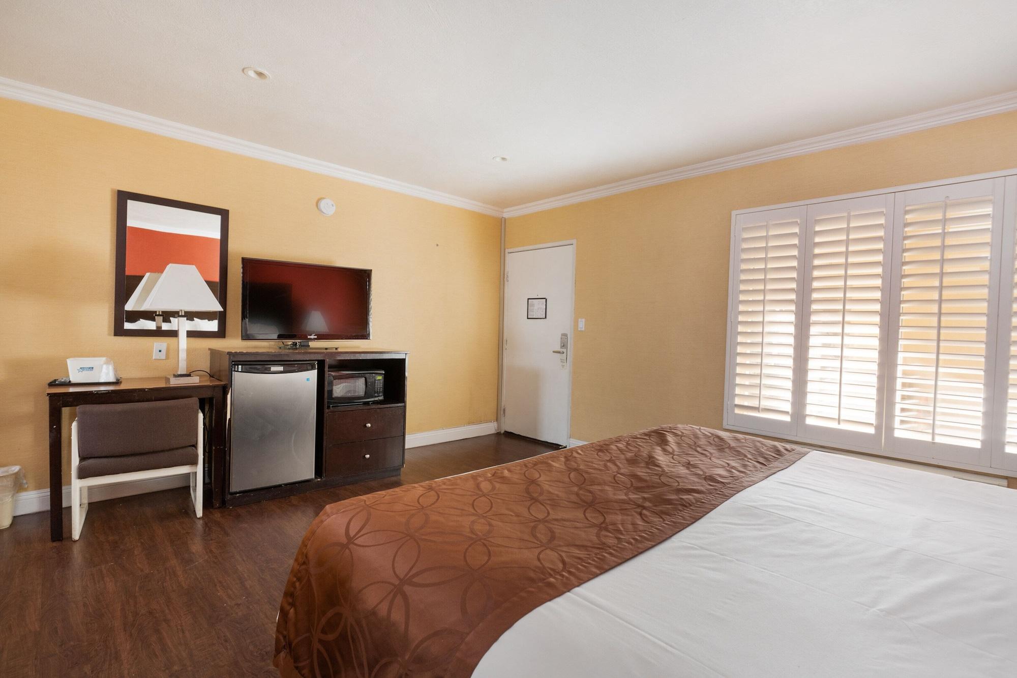 Americas Value & Hotel 2*